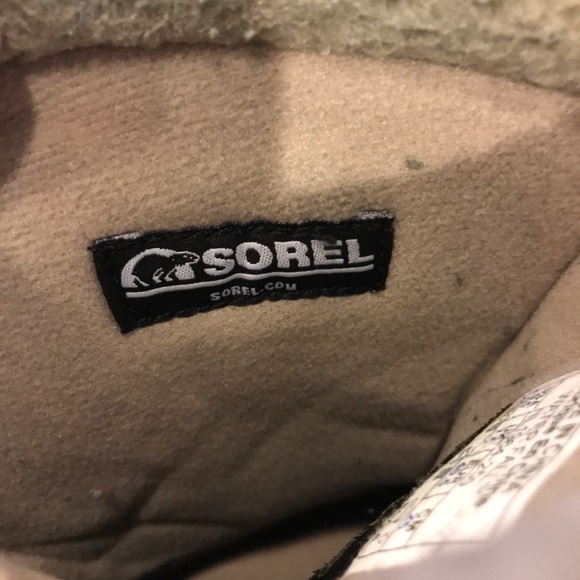Tan Sorel winter boots, worn before but in solid condition, size 9.5 - Picture 6 of 8